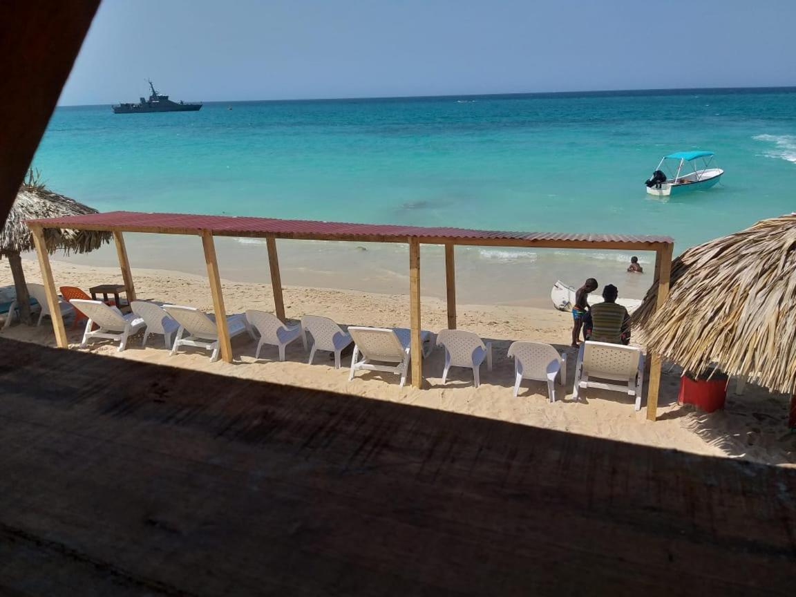 Baru Express Hotel Playa Blanca Exterior foto