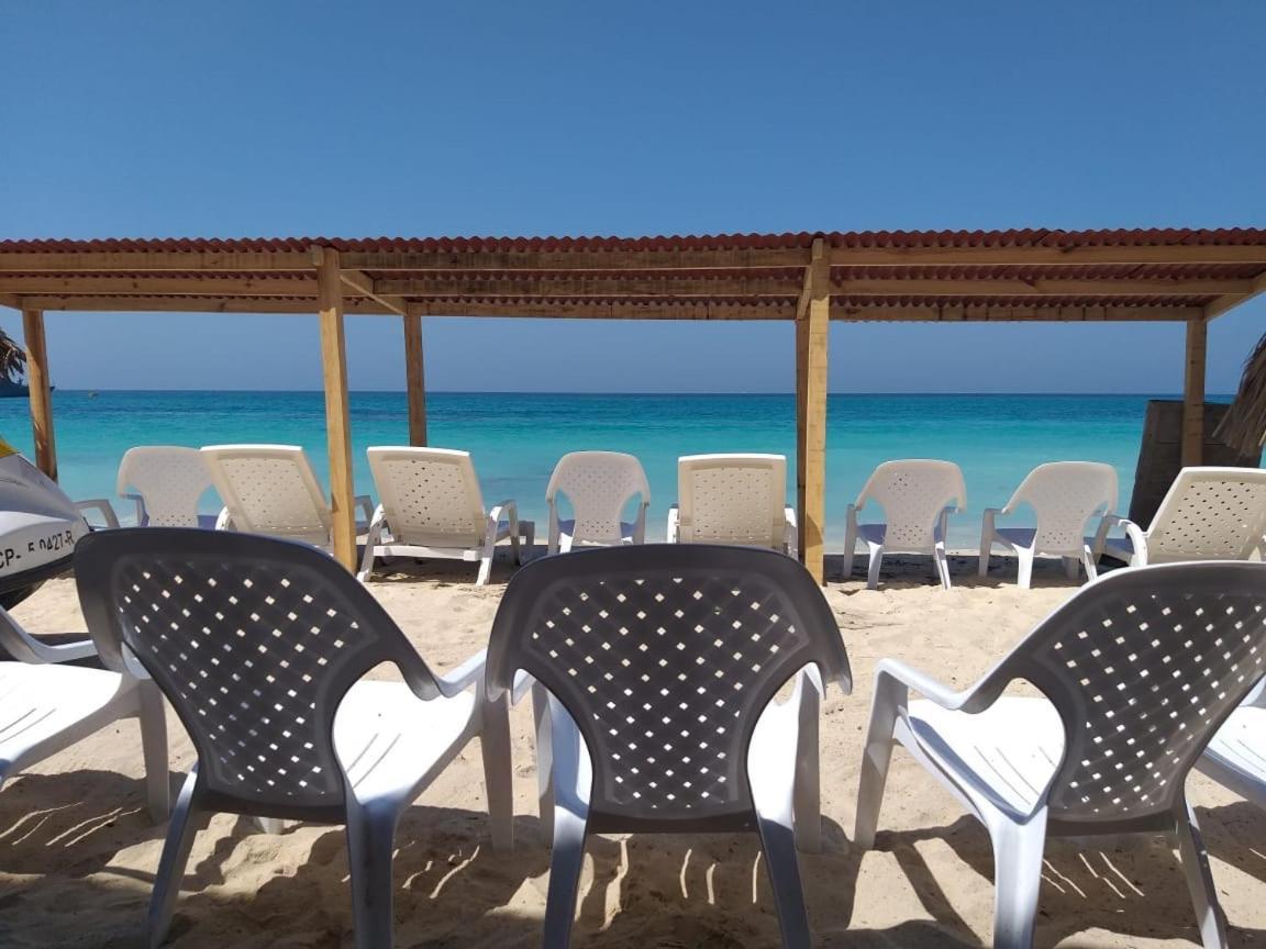 Baru Express Hotel Playa Blanca Exterior foto